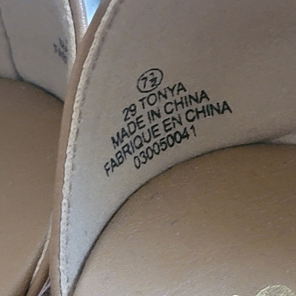 Women's Platform Wedges Strap Sandals In Tan / Nude Color Size 7 1/2 - Picture 13 of 15